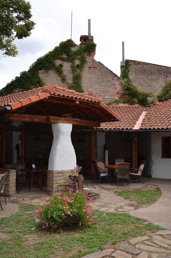 Apartmány Pod Kaštany Kvasice Esterno foto